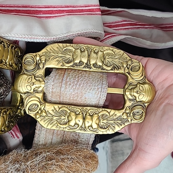 Pirates Of The Caribbean Boy's Deluxe Jack Sparrow Halloween Costume Brown/White - Picture 16 of 17